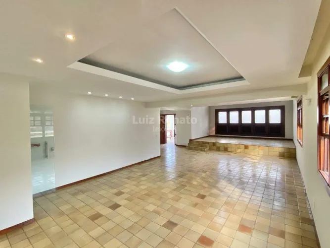 Casa à venda no bairro Santa Tereza