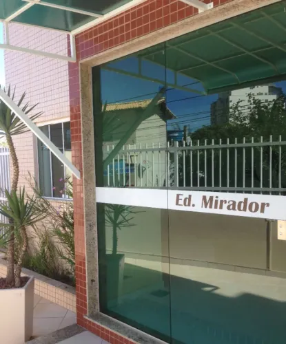 Apartamento Mobiliado no Glória com 1 quarto, wifi, alguns canais de TV, gás, IPTU e Cond