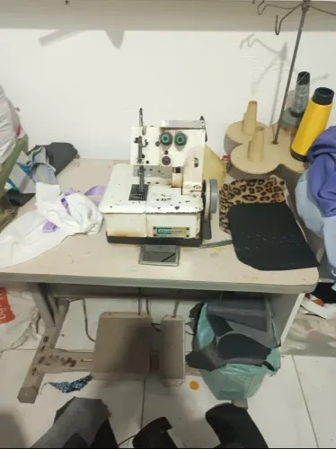 Máquina de costura overloque valor 500$