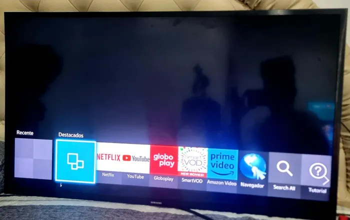 Smart TV Samsung 40" Full HD UN40J5290AG - Wi-Fi e HDMI