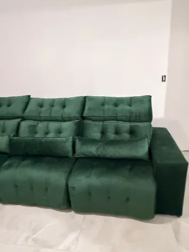 Sofá novo! Nunca usado.
