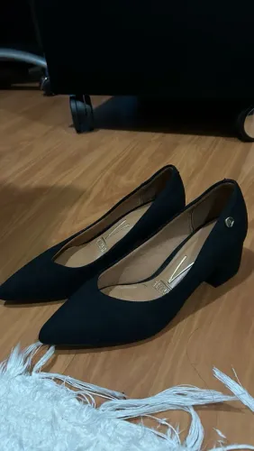 scarpin com salto bloco baixo