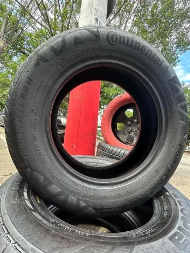 Pneus 185/65/15 continental por 130$ cada originais meia vida<br>