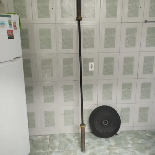 KIT CROSSFIT - BARRA OLÍMPICA + 40KG ANILHAS + ACESSÓRIOS