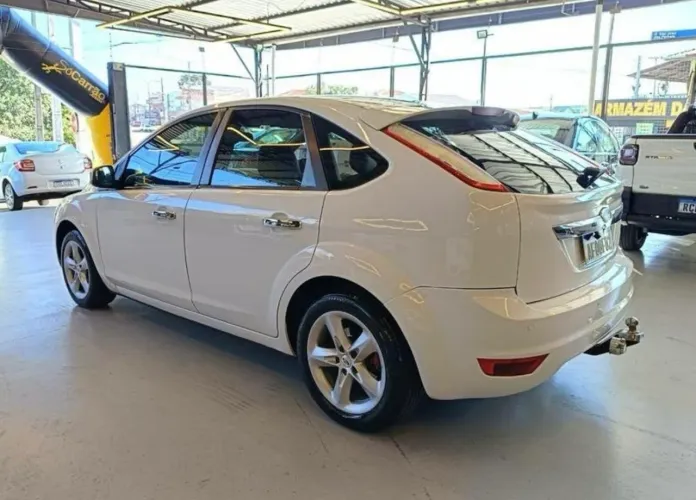 Ford Focus 2.0 16v/se/se Plus Flex 5P Aut. 2011