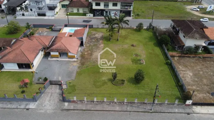 Terreno com Área Total de 1.189m² em Schroeder, SC