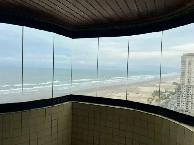 Apartamento frente mar de 3 dormitórios para locação na Guilhermina - Praia Grande - SP