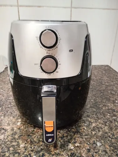 Air fryer com defeito