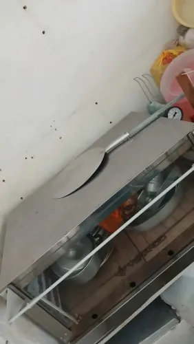 Vende-se forno Venâncio