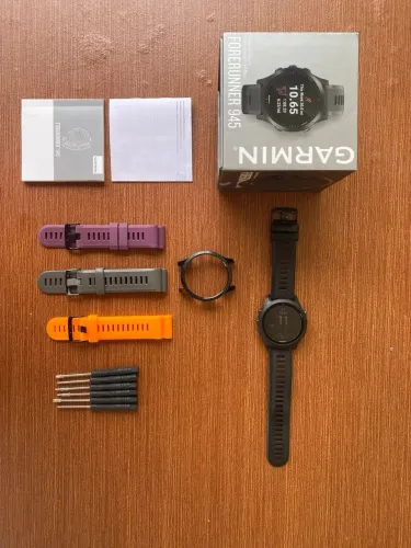 Garmin Forerunner 945 Music Triathlon + Caixa + 3 Pulseiras + Película