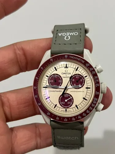 Omega x swatch pluto