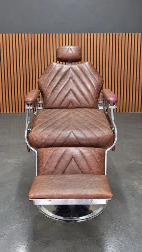 Cadeira de Barbeiro Marri Hidráulica - R$ 1.200