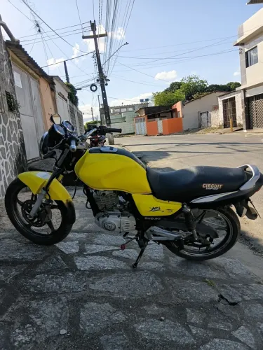 Suzuki yes 125cc 2011! Em dia mercosul