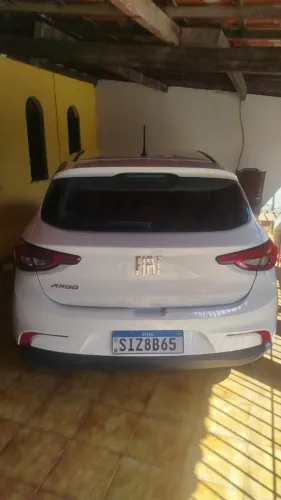 Fiat Argo 1.0 6V Flex. 2024
