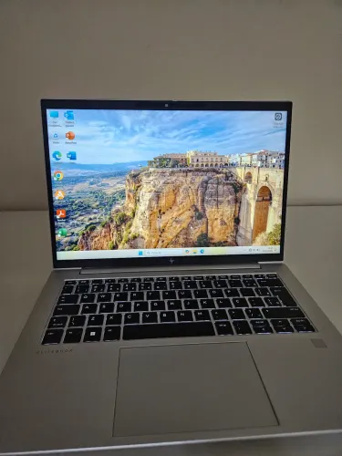 Notebook HP Ryzen 5 Pro / 16gb DDR5/ SSD 512gb Nvme 