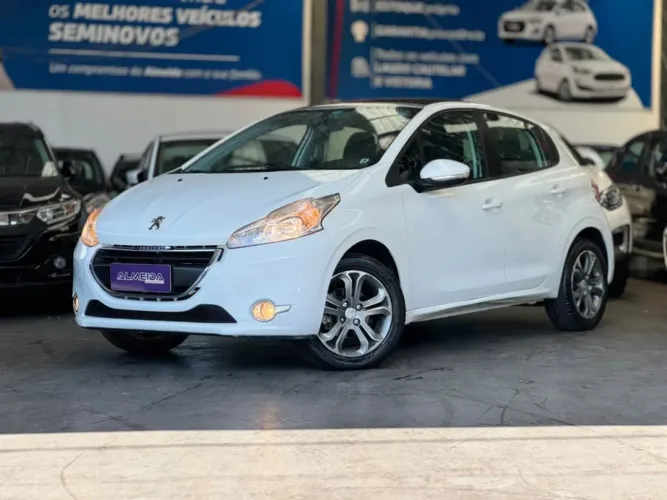Peugeot 208 Allure 1.5 Flex 8V 5P 2014