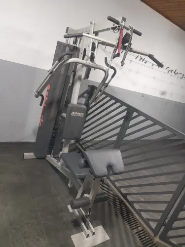 Vendo estação de musculação completa athetic advanced 300 articulada