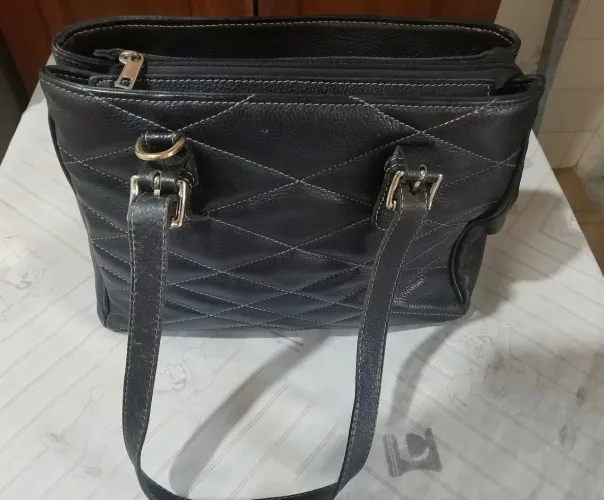 Bolsa de ombro ( couro legitimo)