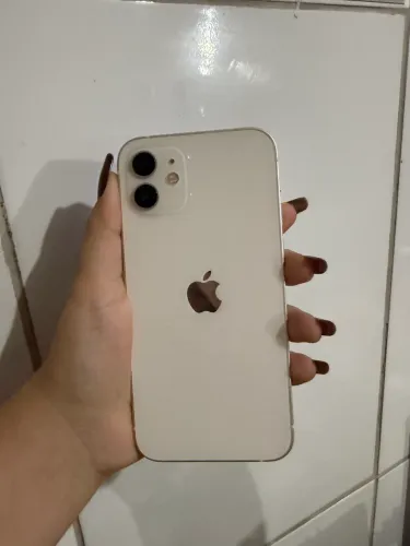 VENDO IPHONE 12