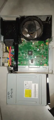 Console Xbox 360 slim + Kinect