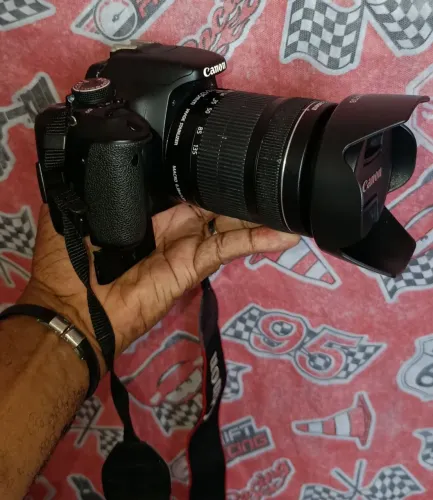 CÂMERA CANON T3I COM LENTE 18-135mm