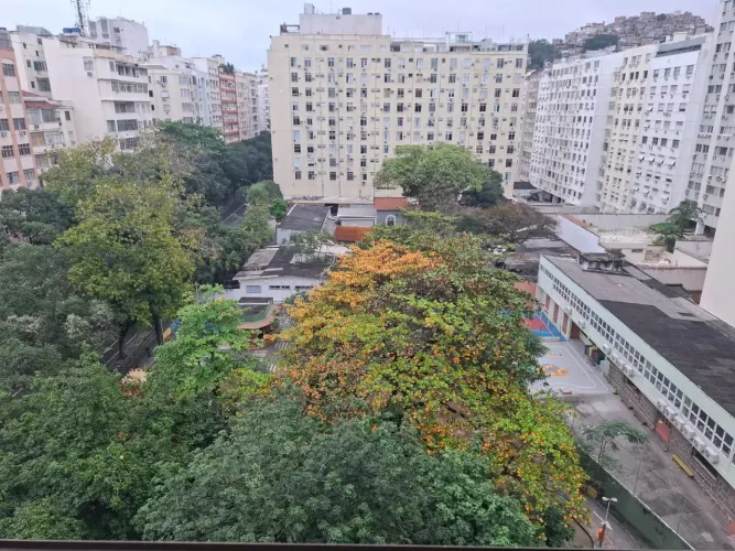 Conjugado para Alugar em Copacabana Reformado e Bem Localizado