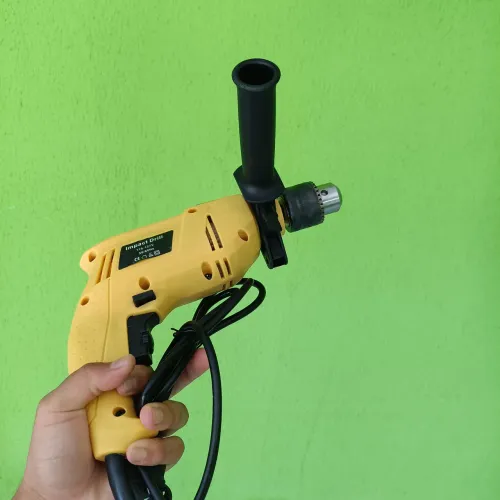 Furadeira de Impacto Nova