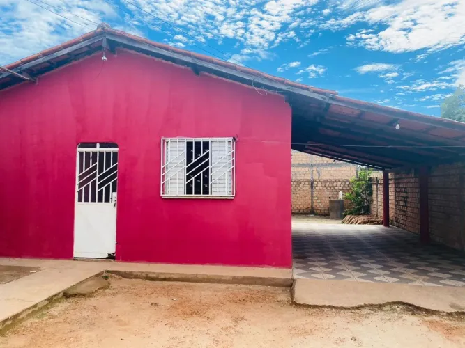 Vende-se casa