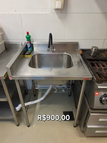 Tanque inox profissional com torneira