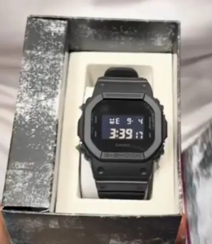 Relogio cassio G-shock digital preto Dw 5600bb