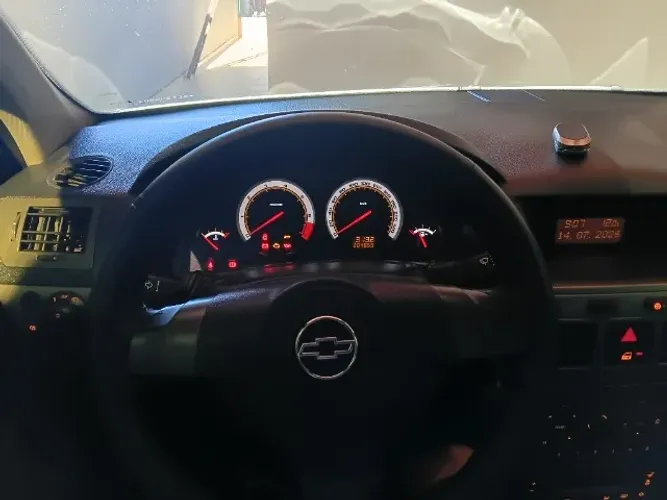 Chevrolet Vectra GT 2.0 MPFI 8V Flexpower Mec. 2011