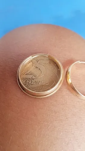450 reais ? Argolinha de ouro 18kl ? com defesa