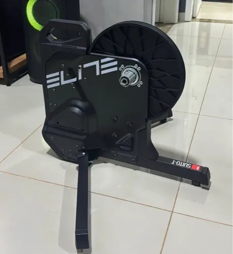 Bicicleta de ciclismo speed + rolo para treino indoor