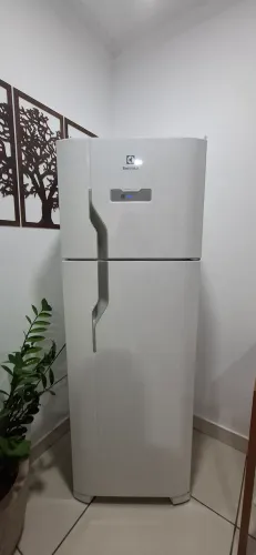 Vende se Geladeira Electrolux 