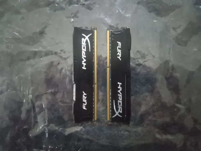 Kit Memória RAM Kingston HyperX Fury 16GB (2x8GB) DDR3 1333MHz