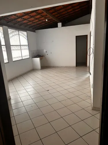 Alugo apartamento próximo ao centro