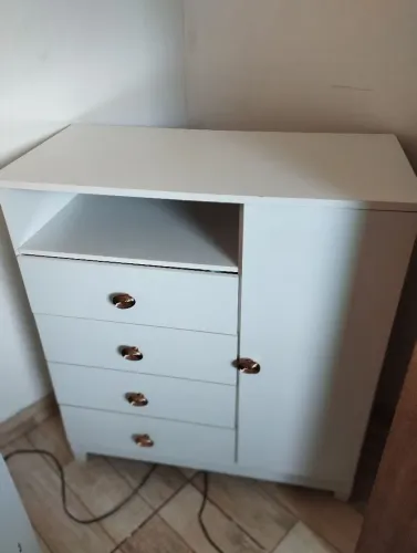 Berço e cômoda