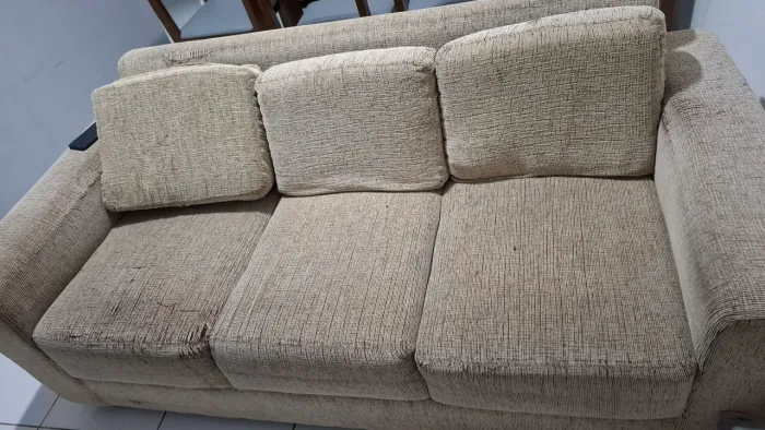 Sofa tecido 3 lugares