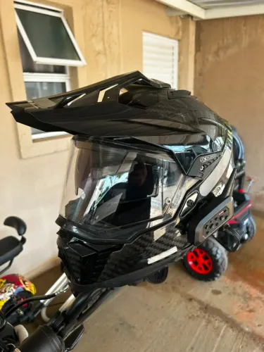 Capacete LS2 Explorer Carbono MX701