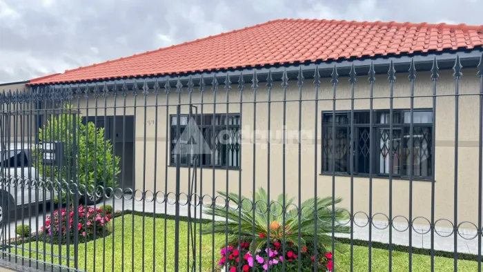 Casa com 4 quatros, no Nova Russia, Ponta Grossa-PR