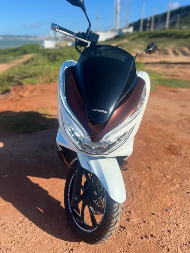Vendo MOTO PCX DLX 
