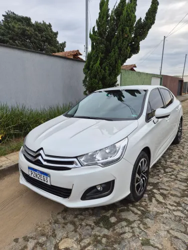 Citroen C4 Lounge Tendance 1.6 Turbo Flex Aut. 2017