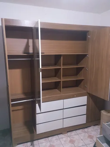 Guarda roupa de casal