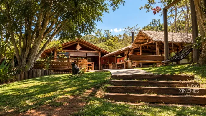 Sítio com 56.000 m², com restaurante completo e estrutura para eventos e hospedagem | Vale