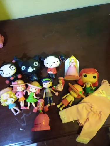 Lote de brinquedos variados 