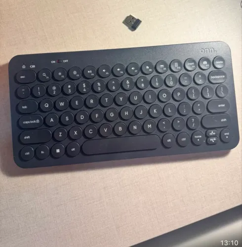Teclado Sem Fio Compacto Onn. Com Receptor USB (Perfeito Estado)