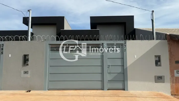 Casa de 3 quartos com suíte e 3 vagas na Vila Manoel Taveira, Campo Grande-MS: venha confe