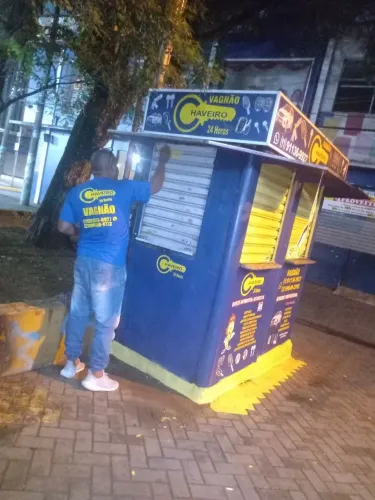 Vendo chaveiro em poá centro enfrente a estação.