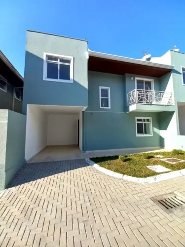 Sobrado com 3 quartos para alugar por R$ 2900.00, 99.91 m2 - BOQUEIRAO - CURITIBA/PR