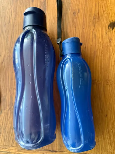Garrafa Tupperware 1 litro e 500 ml